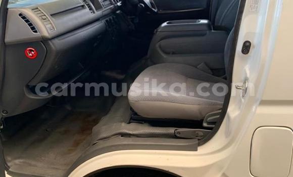 Tenga Tsaru Toyota Hiace Chena Mota in Beitbridge in Matabeleland South Tenga Tsaru Toyota Hiace Chena Mota in Beitbridge in Matabeleland South