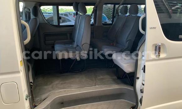 Tenga Tsaru Toyota Hiace Chena Mota in Beitbridge in Matabeleland South Tenga Tsaru Toyota Hiace Chena Mota in Beitbridge in Matabeleland South