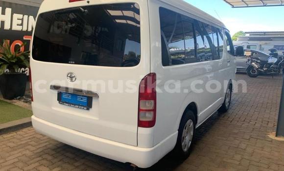 Tenga Tsaru Toyota Hiace Chena Mota in Beitbridge in Matabeleland South Tenga Tsaru Toyota Hiace Chena Mota in Beitbridge in Matabeleland South