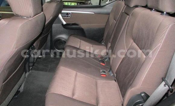 Tenga Tsaru Toyota Fortuner Zvimwe Mota in Beitbridge in Matabeleland South Tenga Tsaru Toyota Fortuner Zvimwe Mota in Beitbridge in Matabeleland South