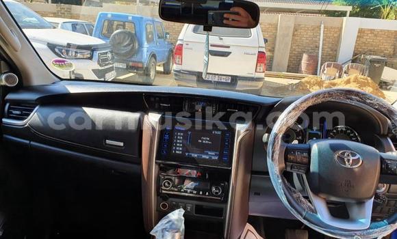 Tenga Tsaru Toyota Fortuner Bhuruu Mota in Beitbridge in Matabeleland South Tenga Tsaru Toyota Fortuner Bhuruu Mota in Beitbridge in Matabeleland South