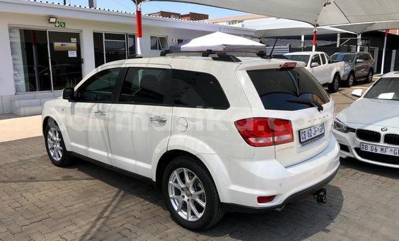 Tenga Tsaru Dodge Journey Chena Mota in Beitbridge in Matabeleland South Tenga Tsaru Dodge Journey Chena Mota in Beitbridge in Matabeleland South