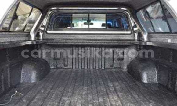 Acheter Occasion Voiture Toyota Hilux Blanc à Beitbridge, Matabeleland South Acheter Occasion Voiture Toyota Hilux Blanc à Beitbridge, Matabeleland South