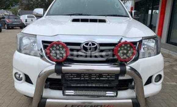 Acheter Occasion Voiture Toyota Hilux Blanc à Beitbridge, Matabeleland South Acheter Occasion Voiture Toyota Hilux Blanc à Beitbridge, Matabeleland South