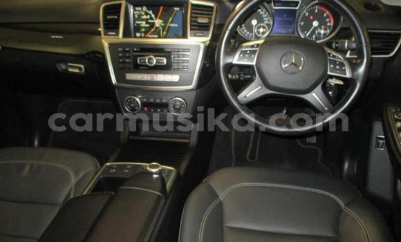 Tenga Tsaru Mercedes‒Benz ML–Class Zvimwe Mota in Beitbridge in Matabeleland South Tenga Tsaru Mercedes‒Benz ML–Class Zvimwe Mota in Beitbridge in Matabeleland South