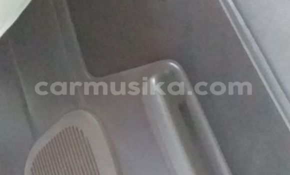 Acheter Occasion Voiture Nissan NP 300 Blanc à Beitbridge, Matabeleland South Acheter Occasion Voiture Nissan NP 300 Blanc à Beitbridge, Matabeleland South