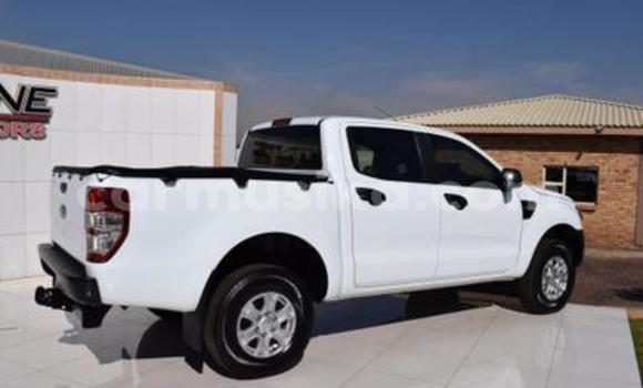 Acheter Occasion Voiture Ford Ranger Blanc à Beitbridge, Matabeleland South Acheter Occasion Voiture Ford Ranger Blanc à Beitbridge, Matabeleland South
