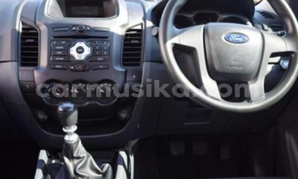 Acheter Occasion Voiture Ford Ranger Blanc à Beitbridge, Matabeleland South Acheter Occasion Voiture Ford Ranger Blanc à Beitbridge, Matabeleland South