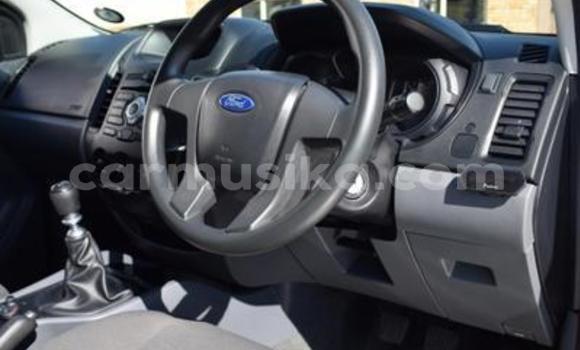 Acheter Occasion Voiture Ford Ranger Blanc à Beitbridge, Matabeleland South Acheter Occasion Voiture Ford Ranger Blanc à Beitbridge, Matabeleland South