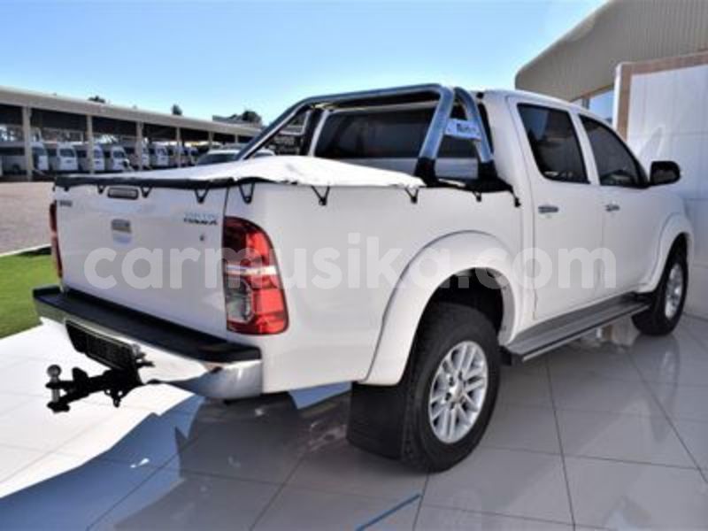 Big with watermark toyota hilux matabeleland south beitbridge 14648