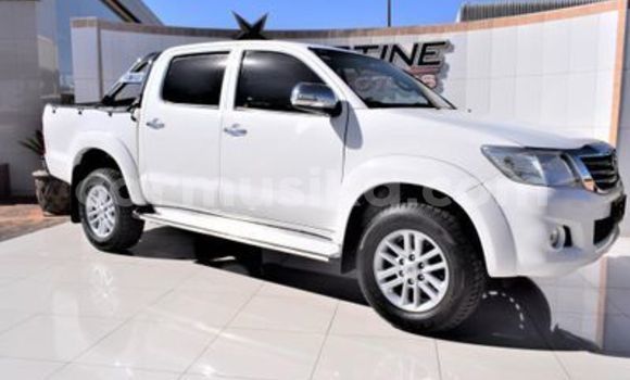 Acheter Occasion Voiture Toyota Hilux Blanc à Beitbridge, Matabeleland South Acheter Occasion Voiture Toyota Hilux Blanc à Beitbridge, Matabeleland South