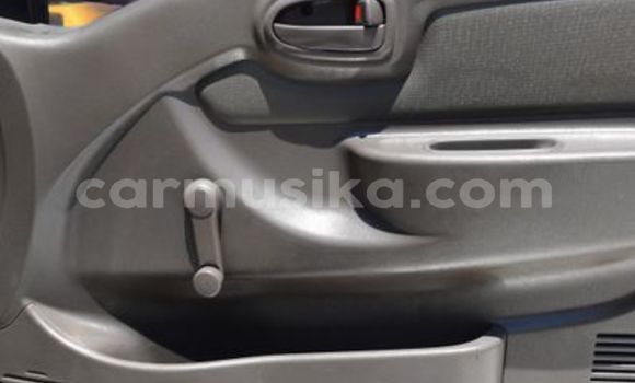 Acheter Occasion Voiture Hyundai H200 Blanc à Beitbridge, Matabeleland South Acheter Occasion Voiture Hyundai H200 Blanc à Beitbridge, Matabeleland South