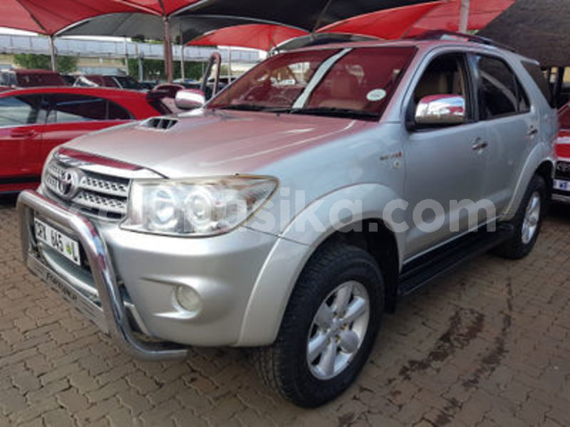 Big with watermark toyota fortuner matabeleland south beitbridge 14651