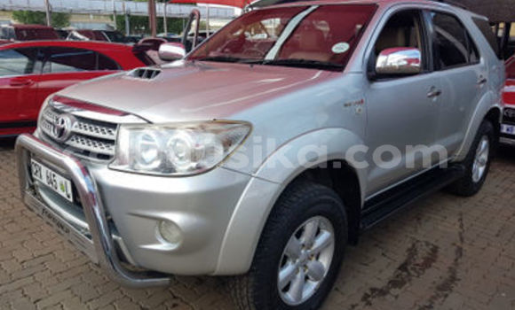 Acheter Occasion Voiture Toyota Fortuner Autre à Beitbridge, Matabeleland South Acheter Occasion Voiture Toyota Fortuner Autre à Beitbridge, Matabeleland South