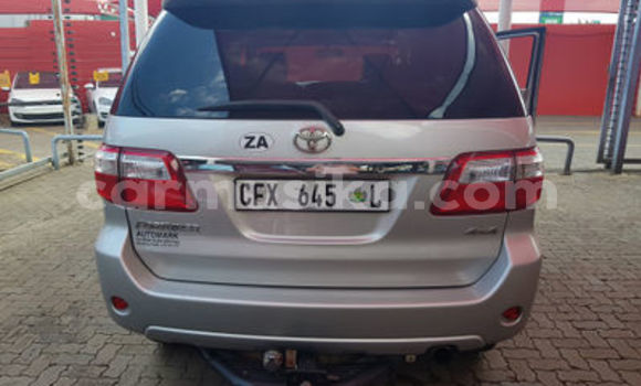 Acheter Occasion Voiture Toyota Fortuner Autre à Beitbridge, Matabeleland South Acheter Occasion Voiture Toyota Fortuner Autre à Beitbridge, Matabeleland South