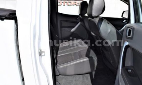 Acheter Occasion Voiture Ford Ranger Blanc à Beitbridge, Matabeleland South Acheter Occasion Voiture Ford Ranger Blanc à Beitbridge, Matabeleland South