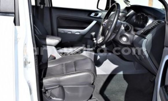 Acheter Occasion Voiture Ford Ranger Blanc à Beitbridge, Matabeleland South Acheter Occasion Voiture Ford Ranger Blanc à Beitbridge, Matabeleland South