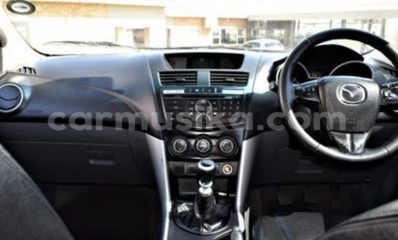 Acheter Occasion Voiture Mazda BT-50 Blanc à Beitbridge, Matabeleland South Acheter Occasion Voiture Mazda BT-50 Blanc à Beitbridge, Matabeleland South