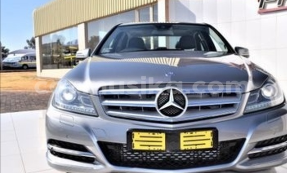 Buy Used Mercedes‒Benz C–Class Silver Car in Beitbridge in Matabeleland South Buy Used Mercedes‒Benz C–Class Silver Car in Beitbridge in Matabeleland South
