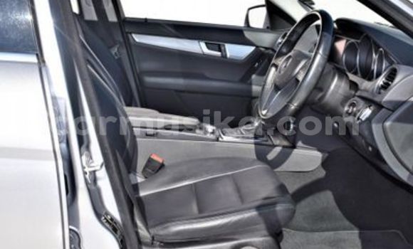 Buy Used Mercedes‒Benz C–Class Silver Car in Beitbridge in Matabeleland South Buy Used Mercedes‒Benz C–Class Silver Car in Beitbridge in Matabeleland South