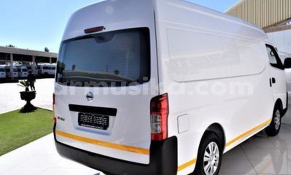 Nunua Ilio tumika Nissan Nv350 Nyeupe Gari ndani ya Beitbridge nchini Matabeleland Kusini Nunua Ilio tumika Nissan Nv350 Nyeupe Gari ndani ya Beitbridge nchini Matabeleland Kusini