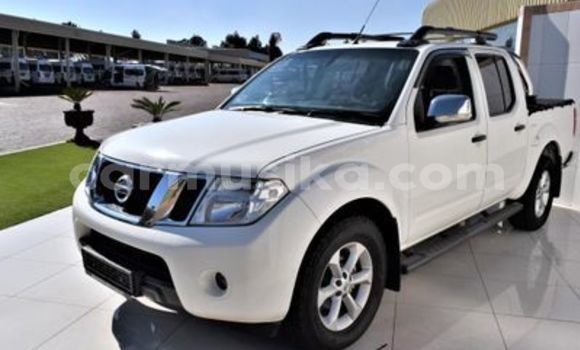 Acheter Occasion Voiture Nissan Navara Blanc à Beitbridge, Matabeleland South Acheter Occasion Voiture Nissan Navara Blanc à Beitbridge, Matabeleland South