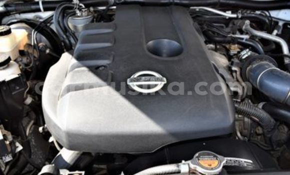 Acheter Occasion Voiture Nissan Navara Blanc à Beitbridge, Matabeleland South Acheter Occasion Voiture Nissan Navara Blanc à Beitbridge, Matabeleland South