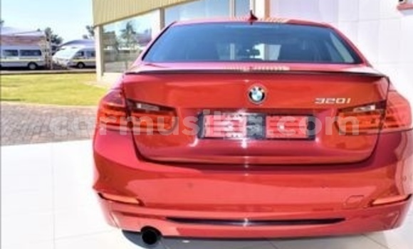 Acheter Occasion Voiture BMW 3–Series Rouge à Beitbridge, Matabeleland South Acheter Occasion Voiture BMW 3–Series Rouge à Beitbridge, Matabeleland South