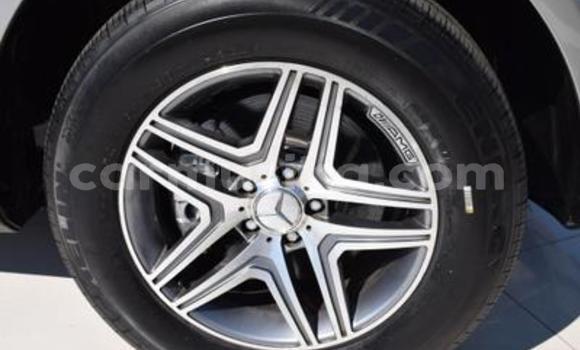 Nunua Ilio tumika Mercedes‒Benz ML–Class Fedha Gari ndani ya Beitbridge nchini Matabeleland Kusini Nunua Ilio tumika Mercedes‒Benz ML–Class Fedha Gari ndani ya Beitbridge nchini Matabeleland Kusini