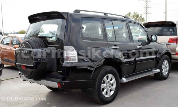 Acheter Import Voiture Mitsubishi Pajero Noir à Import - Dubai, Harare Acheter Import Voiture Mitsubishi Pajero Noir à Import - Dubai, Harare
