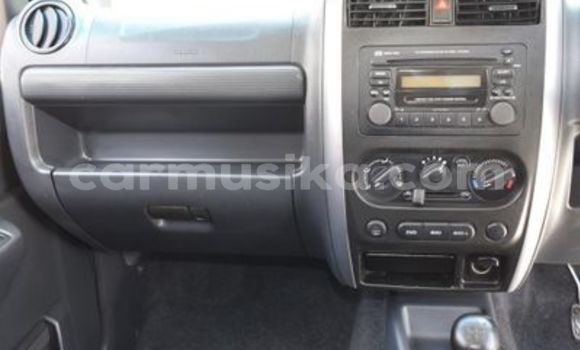 Nunua Ilio tumika Suzuki Jimny Fedha Gari ndani ya Beitbridge nchini Matabeleland Kusini Nunua Ilio tumika Suzuki Jimny Fedha Gari ndani ya Beitbridge nchini Matabeleland Kusini