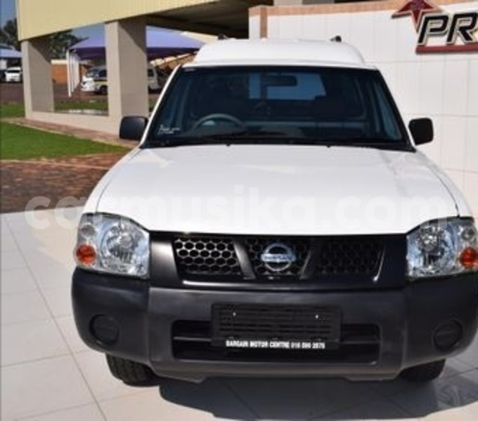 Big with watermark nissan np 300 matabeleland south beitbridge 14664