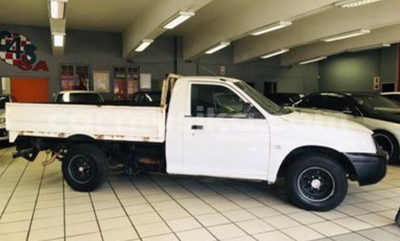 Nunua Ilio tumika Mitsubishi Colt Nyeupe Gari ndani ya Beitbridge nchini Matabeleland Kusini Nunua Ilio tumika Mitsubishi Colt Nyeupe Gari ndani ya Beitbridge nchini Matabeleland Kusini