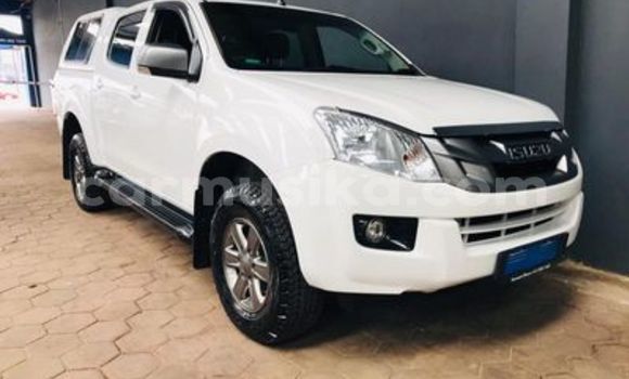 Buy Used Isuzu KB White Car in Beitbridge in Matabeleland South