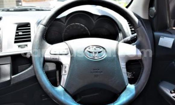 Acheter Occasion Voiture Toyota Hilux Blanc à Beitbridge, Matabeleland South Acheter Occasion Voiture Toyota Hilux Blanc à Beitbridge, Matabeleland South