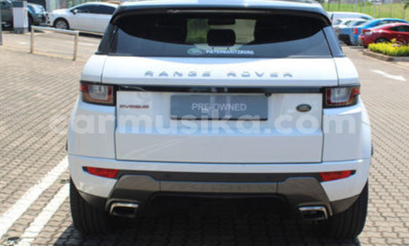 Nunua Ilio tumika Land Rover Range Rover Evoque Nyeupe Gari ndani ya Beitbridge nchini Matabeleland Kusini Nunua Ilio tumika Land Rover Range Rover Evoque Nyeupe Gari ndani ya Beitbridge nchini Matabeleland Kusini
