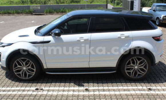 Nunua Ilio tumika Land Rover Range Rover Evoque Nyeupe Gari ndani ya Beitbridge nchini Matabeleland Kusini Nunua Ilio tumika Land Rover Range Rover Evoque Nyeupe Gari ndani ya Beitbridge nchini Matabeleland Kusini