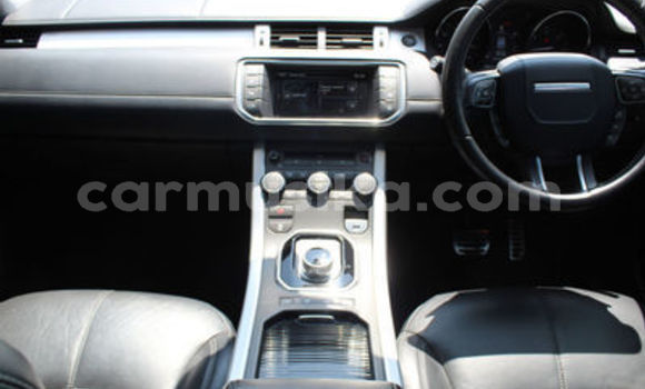 Nunua Ilio tumika Land Rover Range Rover Evoque Nyeupe Gari ndani ya Beitbridge nchini Matabeleland Kusini Nunua Ilio tumika Land Rover Range Rover Evoque Nyeupe Gari ndani ya Beitbridge nchini Matabeleland Kusini