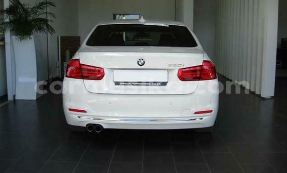 Acheter Occasion Voiture BMW 3–Series Blanc à Harare, Harare Acheter Occasion Voiture BMW 3–Series Blanc à Harare, Harare