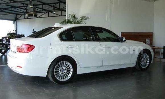 Acheter Occasion Voiture BMW 3–Series Blanc à Harare, Harare Acheter Occasion Voiture BMW 3–Series Blanc à Harare, Harare