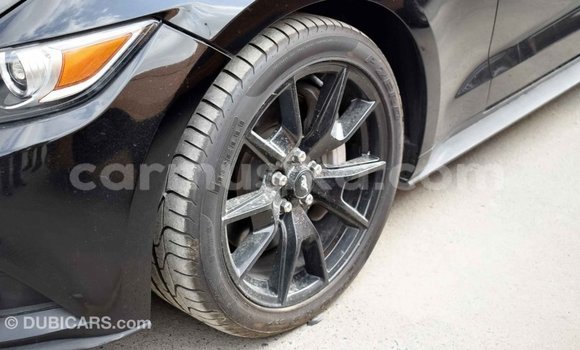 Acheter Import Voiture Ford Mustang Noir à Import - Dubai, Harare Acheter Import Voiture Ford Mustang Noir à Import - Dubai, Harare