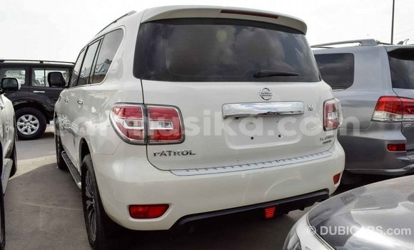 Tenga Imported Nissan Patrol Chena Mota in Import - Dubai in Harare Tenga Imported Nissan Patrol Chena Mota in Import - Dubai in Harare