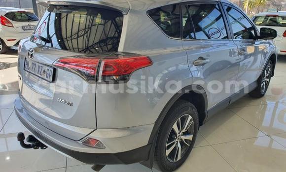 Tenga Tsaru Toyota RAV4 Zvimwe Mota in Beitbridge in Matabeleland South Tenga Tsaru Toyota RAV4 Zvimwe Mota in Beitbridge in Matabeleland South