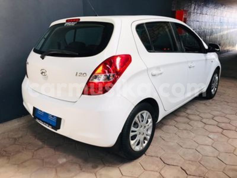 Big with watermark hyundai i20 matabeleland south beitbridge 14704