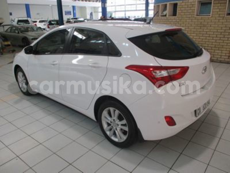 Big with watermark hyundai i30 matabeleland south beitbridge 14707