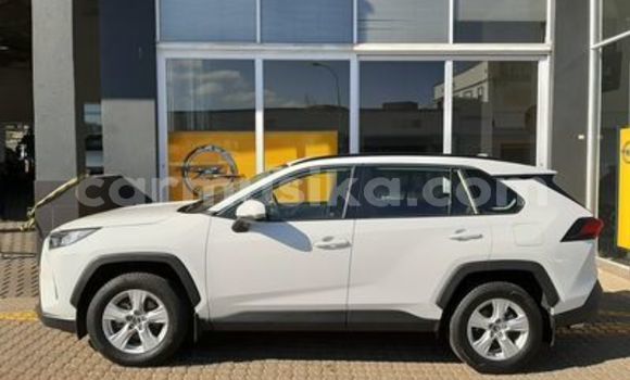 Acheter Occasion Voiture Toyota RAV4 Blanc à Beitbridge, Matabeleland South Acheter Occasion Voiture Toyota RAV4 Blanc à Beitbridge, Matabeleland South