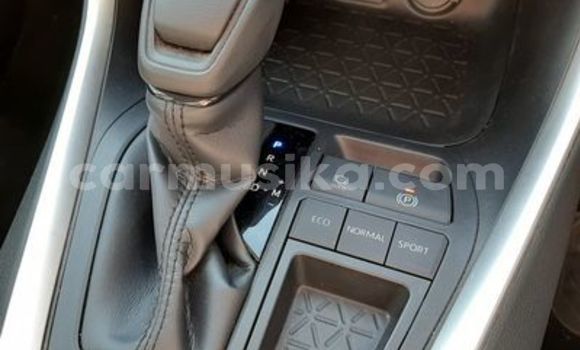 Acheter Occasion Voiture Toyota RAV4 Blanc à Beitbridge, Matabeleland South Acheter Occasion Voiture Toyota RAV4 Blanc à Beitbridge, Matabeleland South