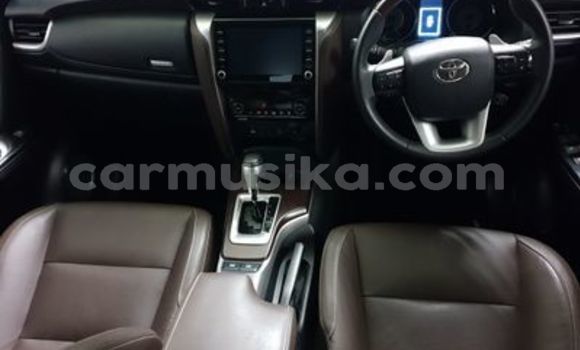 Acheter Occasion Voiture Toyota Fortuner Blanc à Beitbridge, Matabeleland South Acheter Occasion Voiture Toyota Fortuner Blanc à Beitbridge, Matabeleland South