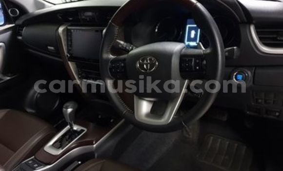 Acheter Occasion Voiture Toyota Fortuner Blanc à Beitbridge, Matabeleland South Acheter Occasion Voiture Toyota Fortuner Blanc à Beitbridge, Matabeleland South