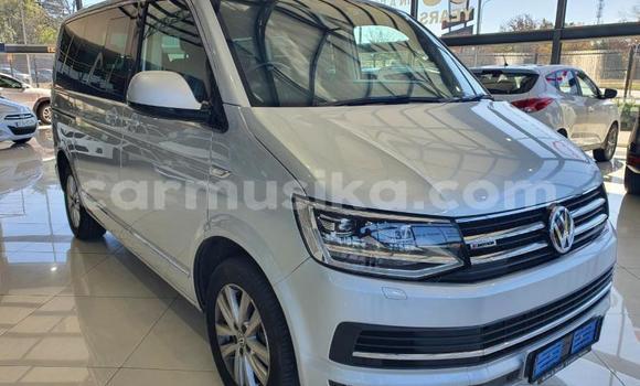 Nunua Ilio tumika Volkswagen Caravelle Nyingine Gari ndani ya Beitbridge nchini Matabeleland Kusini
